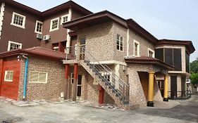 Cute Villa Hotel And Suites